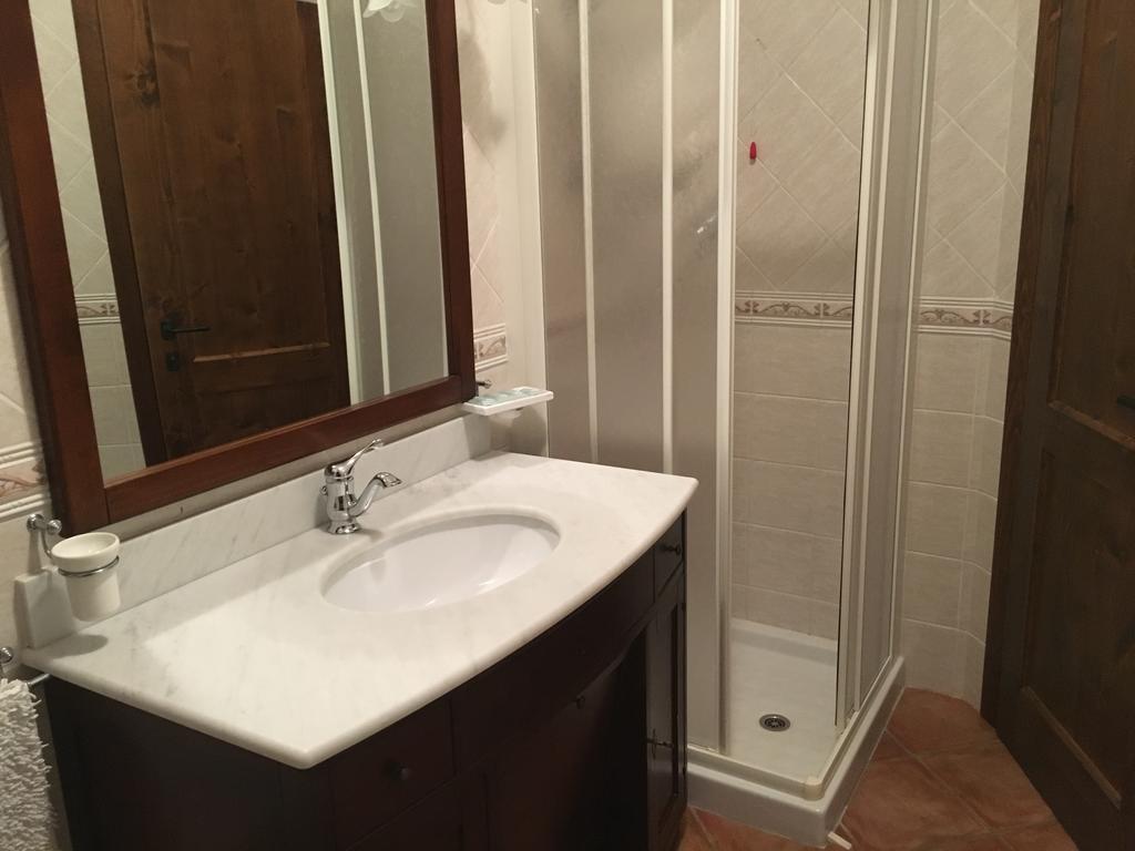 Appartamenti E Camere Il Poggio Di D'Angeli Lidia Auditore Buitenkant foto
