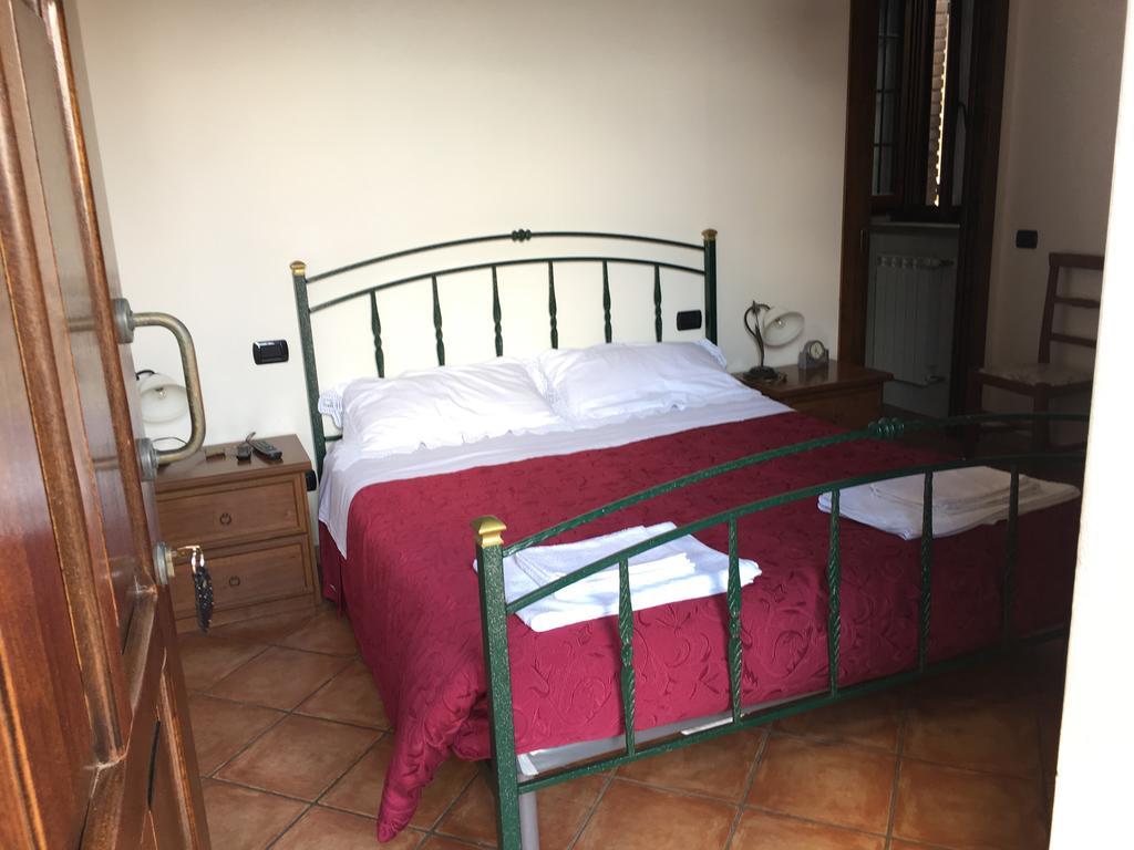 Appartamenti E Camere Il Poggio Di D'Angeli Lidia Auditore Buitenkant foto