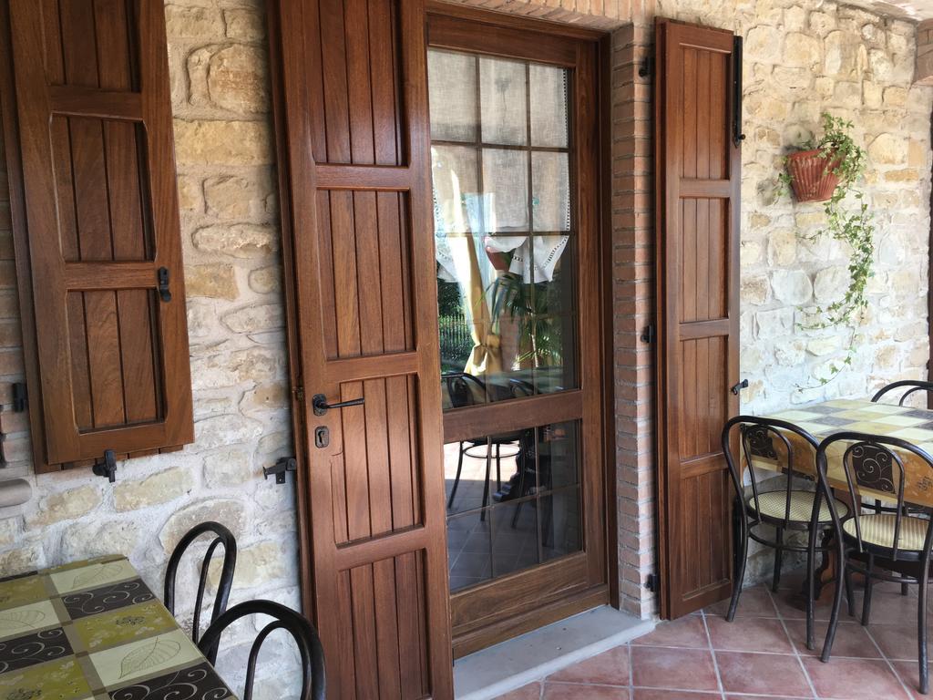 Appartamenti E Camere Il Poggio Di D'Angeli Lidia Auditore Buitenkant foto
