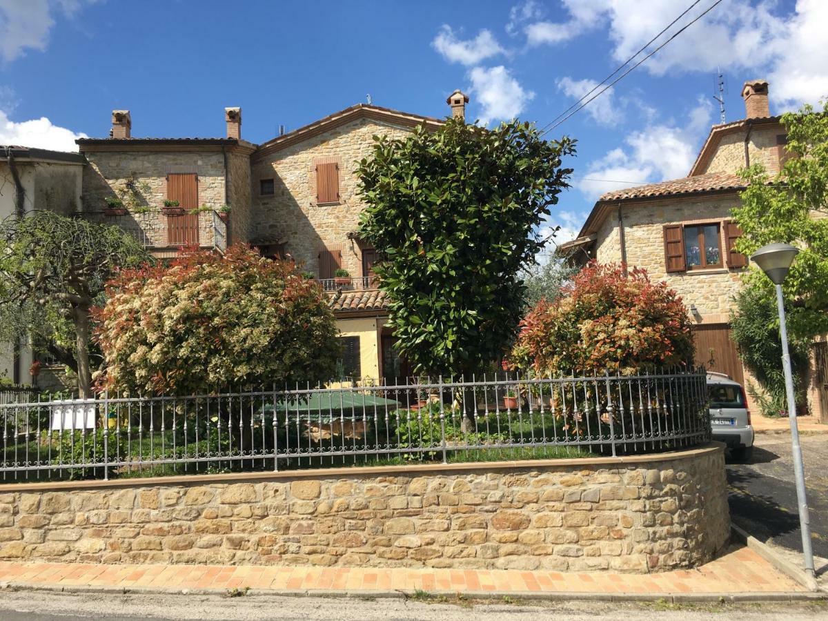 Appartamenti E Camere Il Poggio Di D'Angeli Lidia Auditore Buitenkant foto