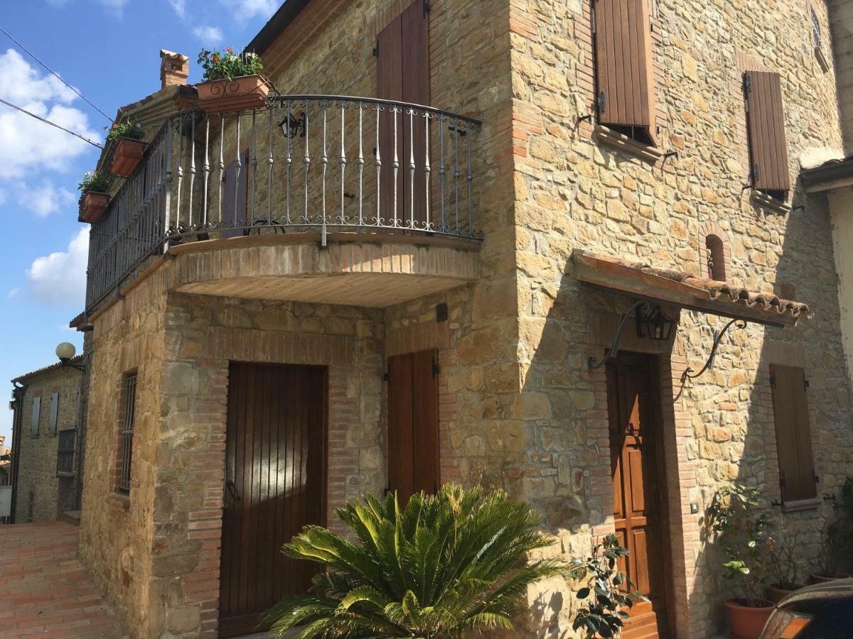 Appartamenti E Camere Il Poggio Di D'Angeli Lidia Auditore Buitenkant foto